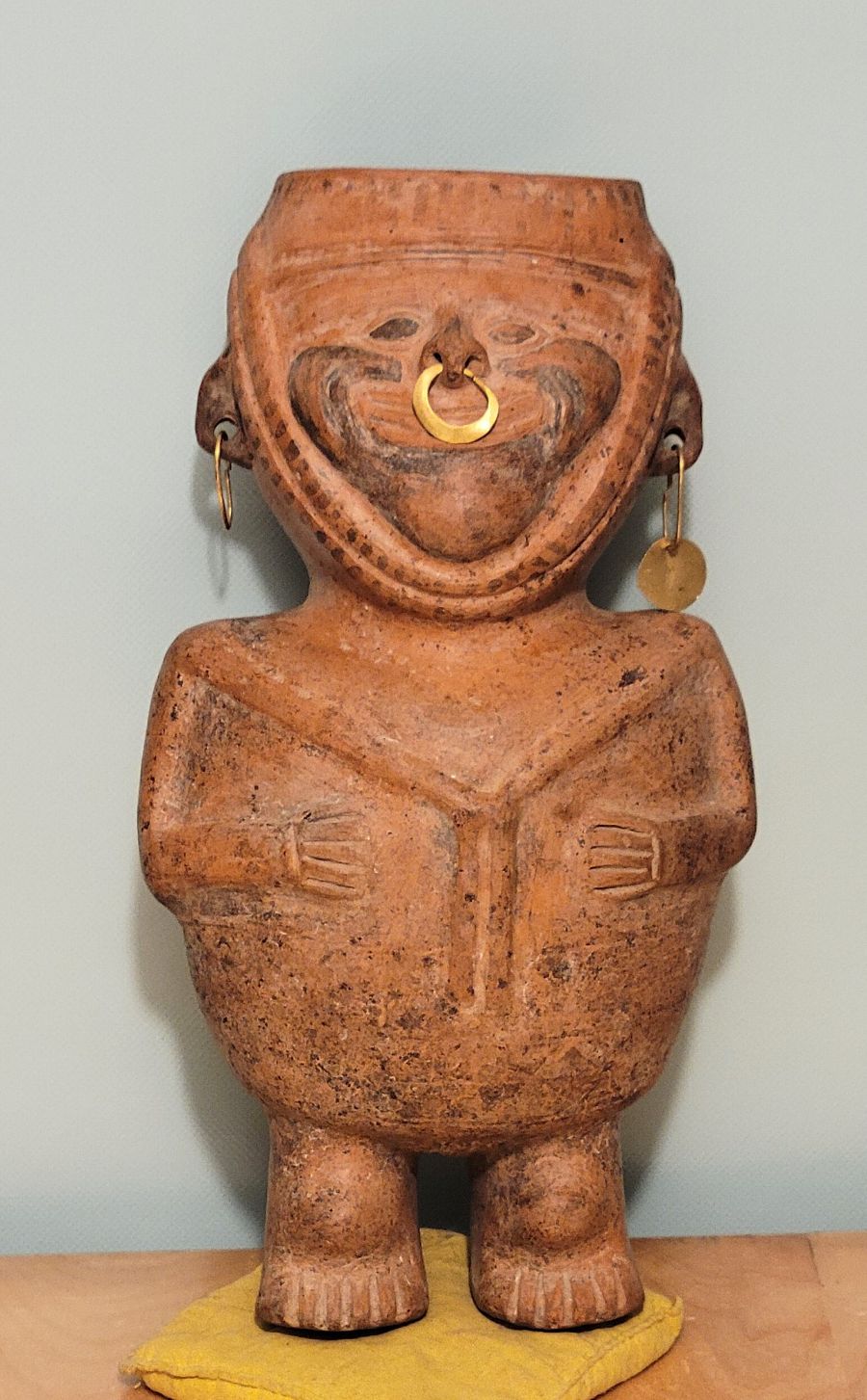 Pre-Columbian NAYARIT ceramic figure 24K gold West Mexico front view
